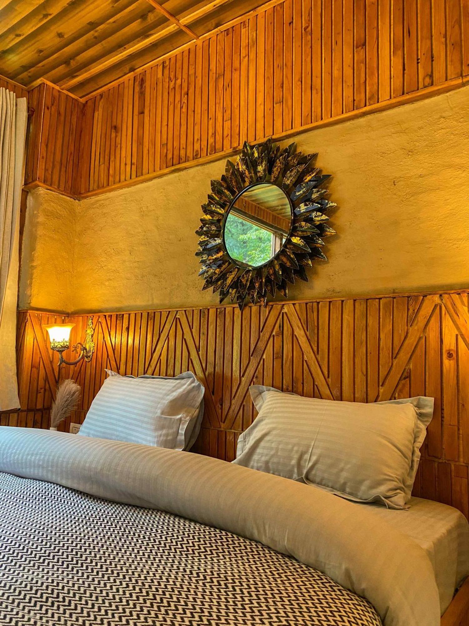 Whoopers Boutique Resort Jibhi 외부 사진