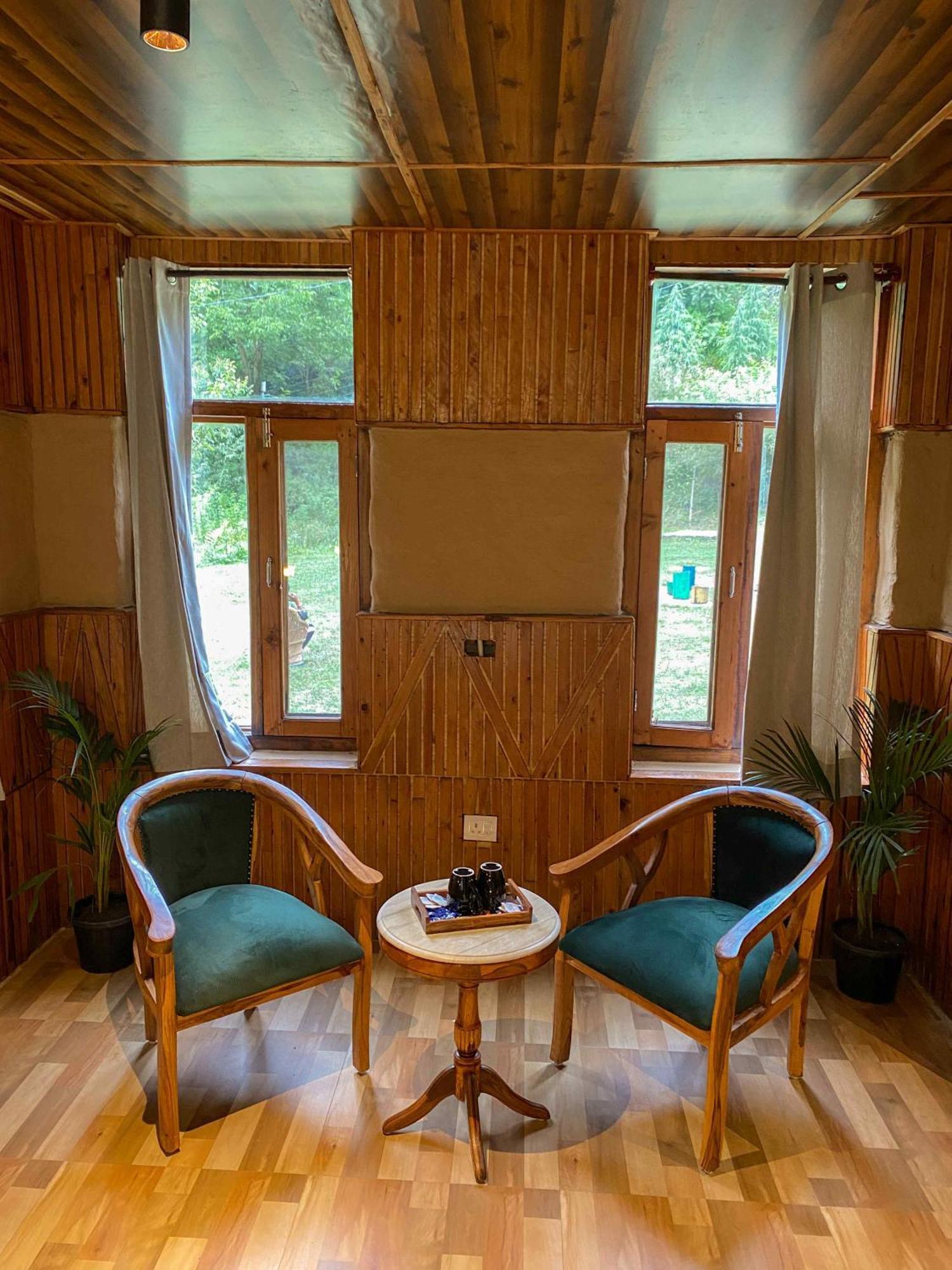 Whoopers Boutique Resort Jibhi 외부 사진